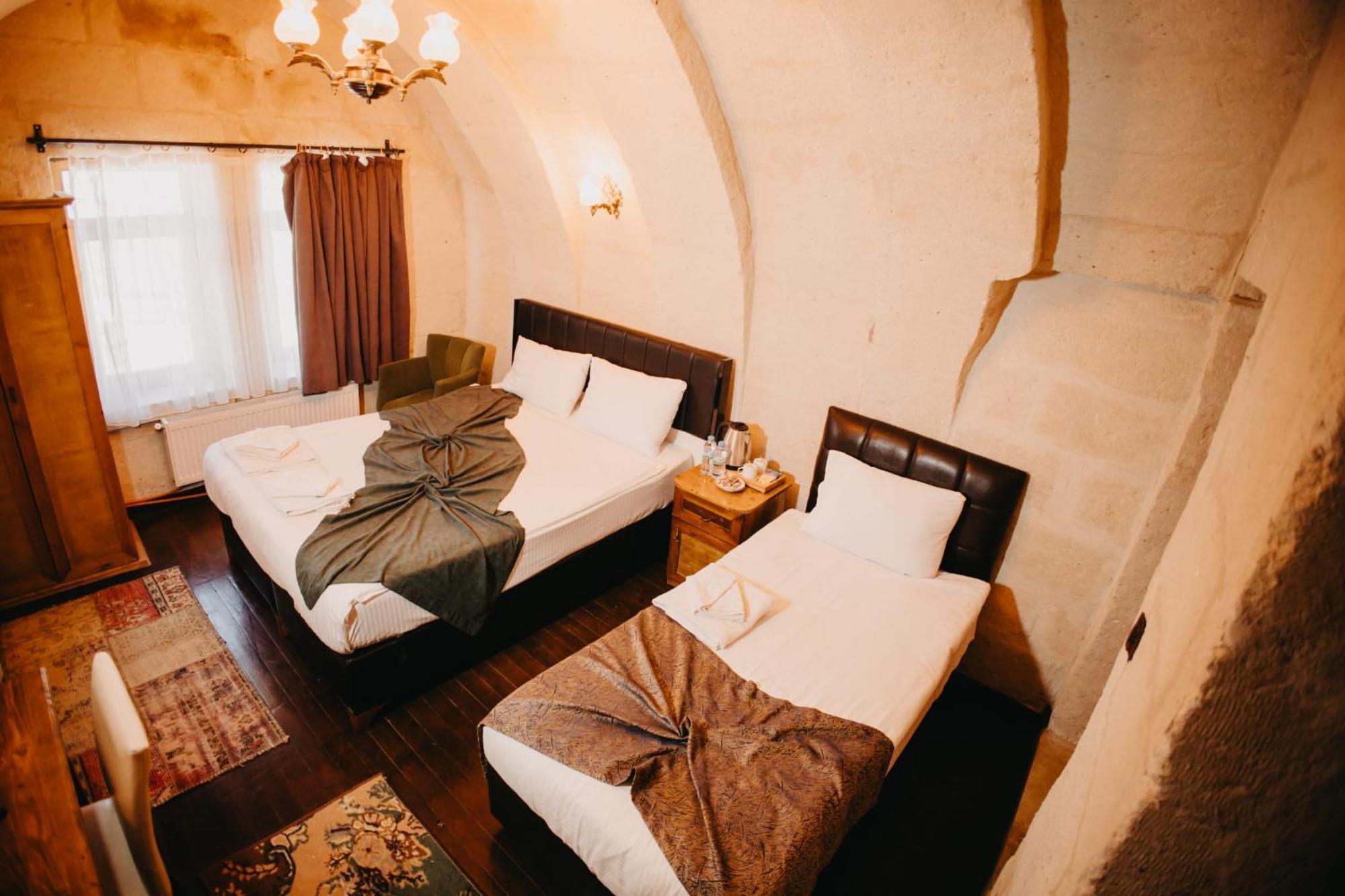 7 Oda Kapadokya Cave Hotel อูร์กุบ ภายนอก รูปภาพ