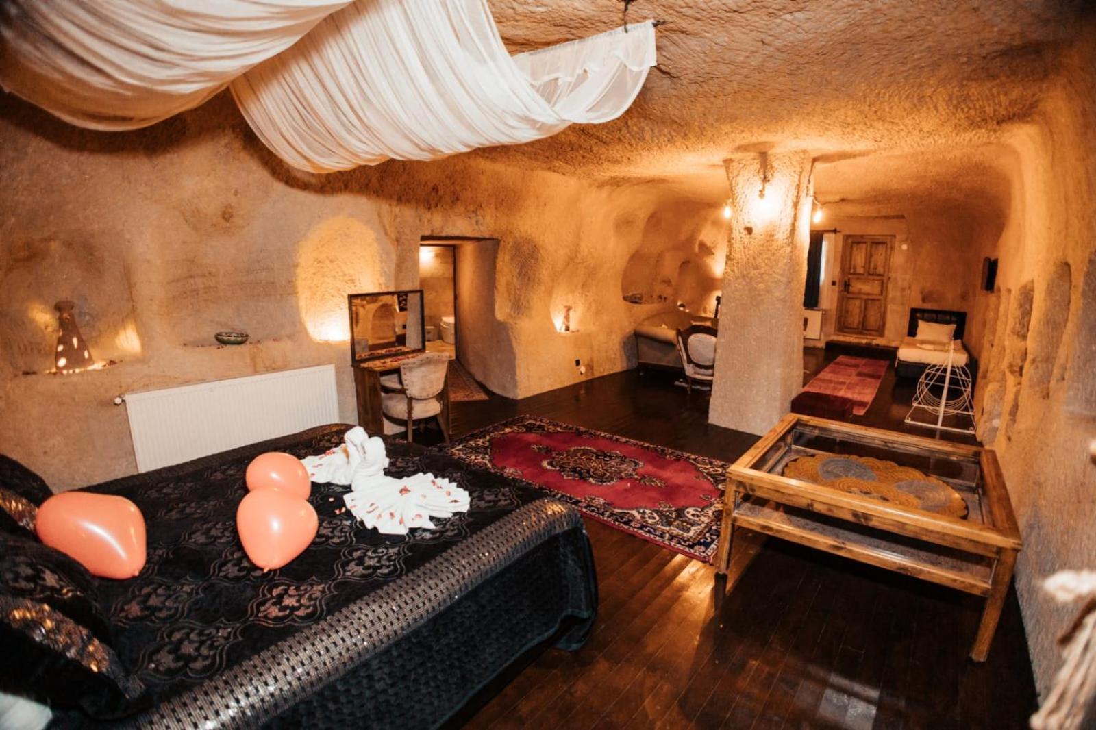 7 Oda Kapadokya Cave Hotel อูร์กุบ ภายนอก รูปภาพ